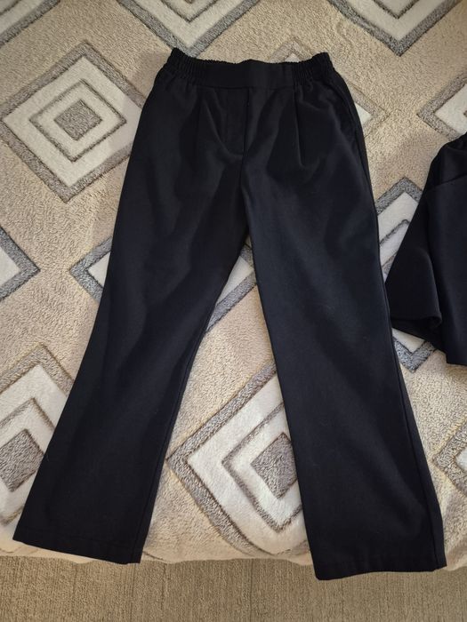 Продам рубашки форму на девочку