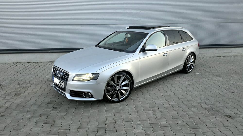 Audi  A4 B8 2.0TDI / Xenon - Navi - Piele - Panoramic