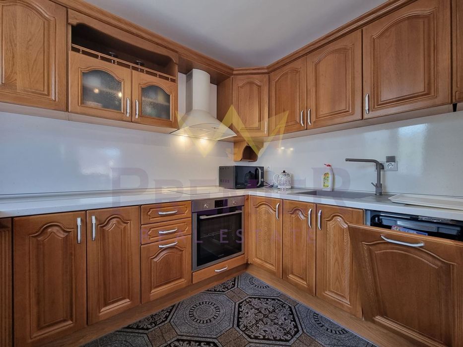 Продава се Къща в с. Медово, Област Бургас - 162 кв.м за 1142 €/кв.м - Снимка #2