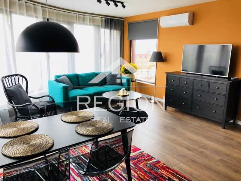 Дава се под наем Тристаен апартамент в Варна, Операта - 100 кв.м за 1000 € - Снимка #1