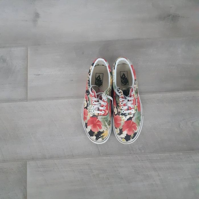 Adidasi vans marimea 40