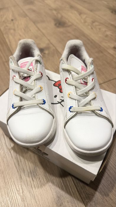 Детстке кроссовки Adidas Hello Kitty