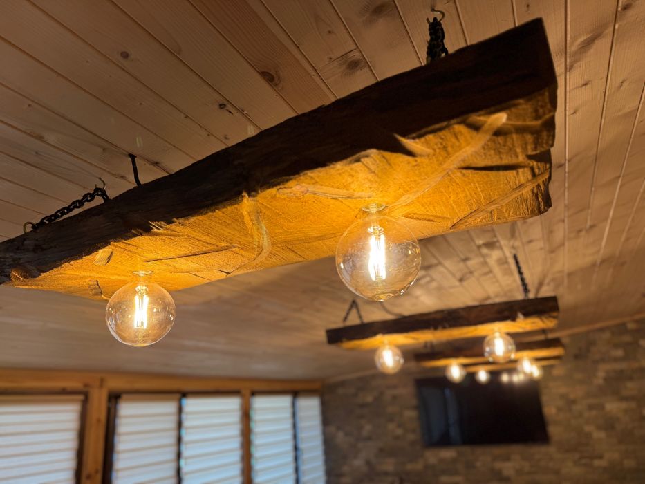 Ръчно изработен полилей от масивно дърво