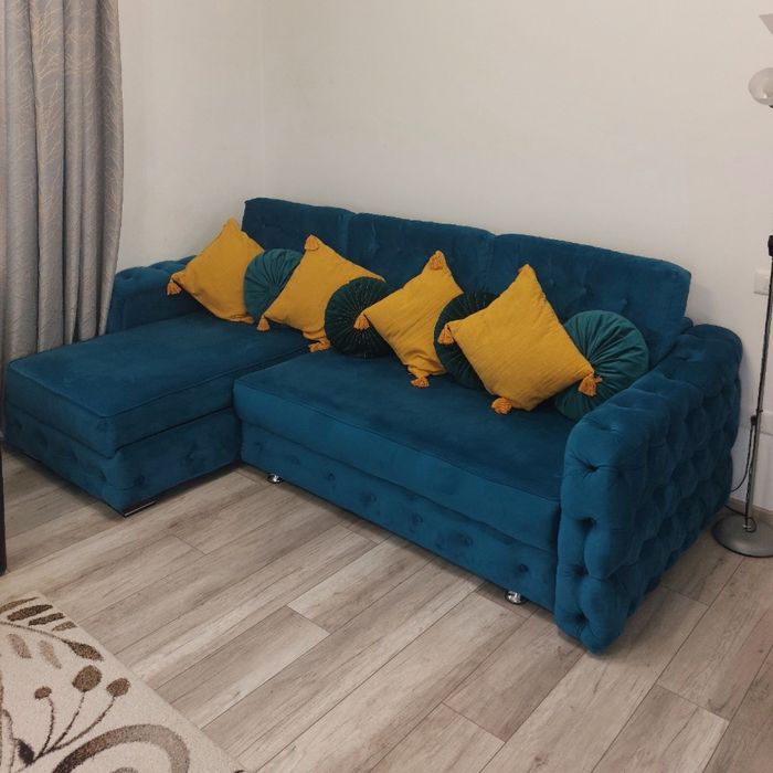 Vând Canapea-tip colțar