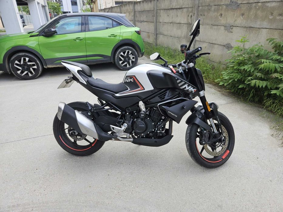 Motocicleta Naked CFMOTO 450NK (CF MOTO 450 NK) ABS '24