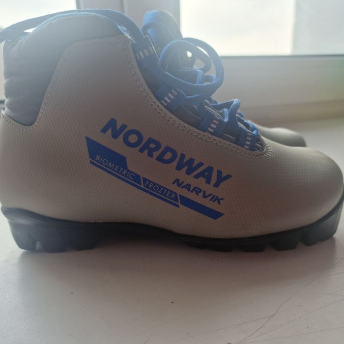 Ботинки лыжные детские р33