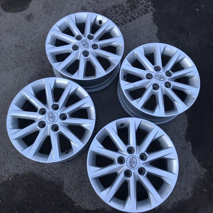 Диски R16 на Toyota Camry 50 – идеал, без дефектов