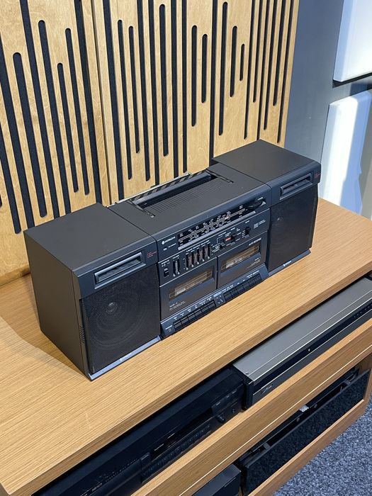 Radio casetofon boombox hitachi servisat, functional