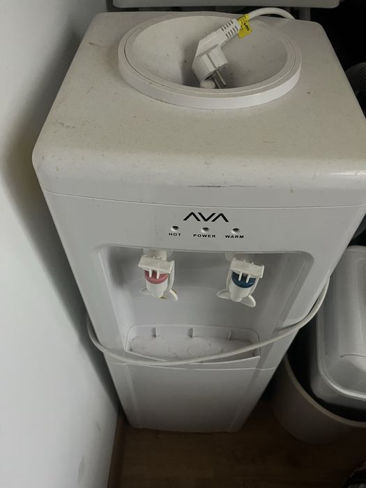 Диспансер для воды