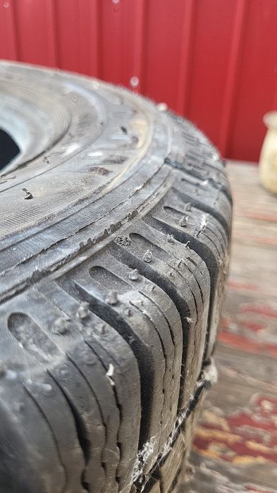 Caucicuri  205/65/R16C