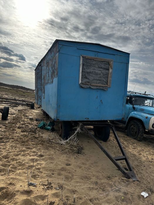 Продам трактор, косилку, будку.