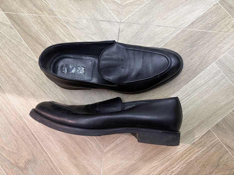 Черные кожанные лоферы