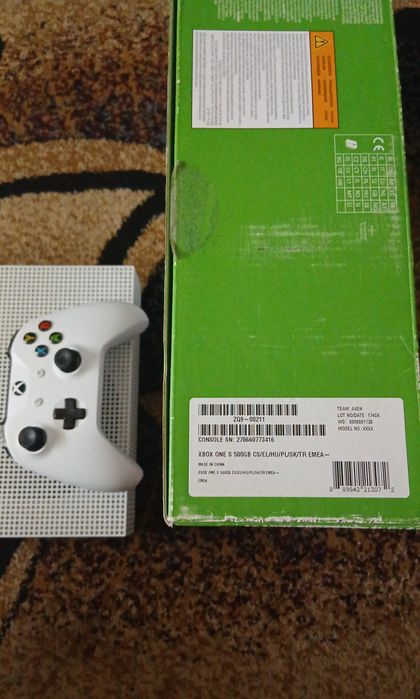 Xbox One S 500Gb impecabil,ca nou