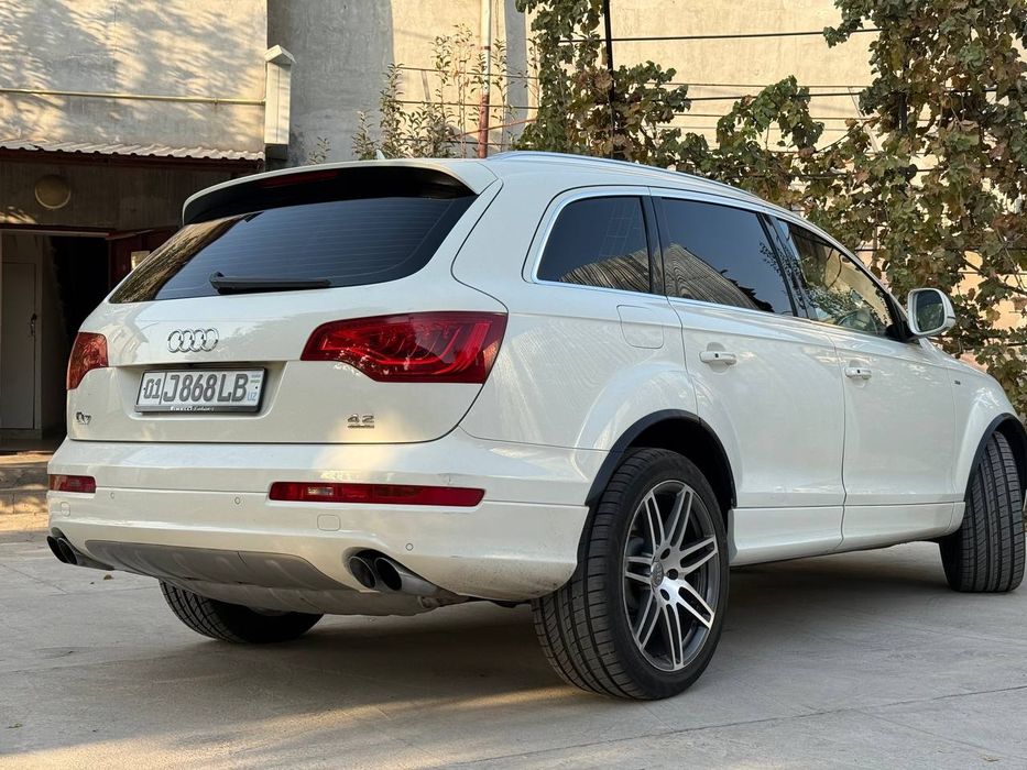 Audi Q7 4.2 Quattro — в идеальном состоянии срочная продажа