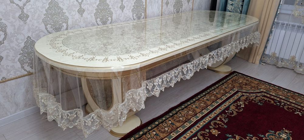 Залға үстел сатылады, стол