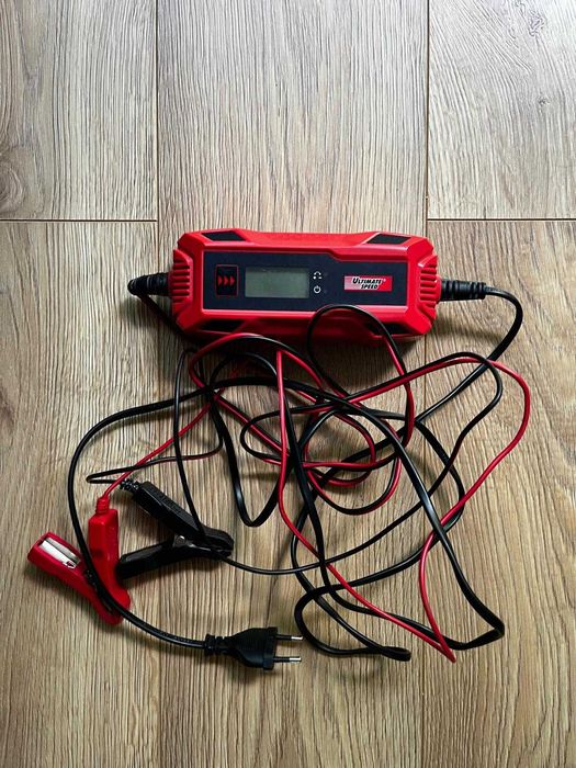 Încărcător baterie Ultimate Speed ULGD 5.0 A1, 6V/12V, funcțional