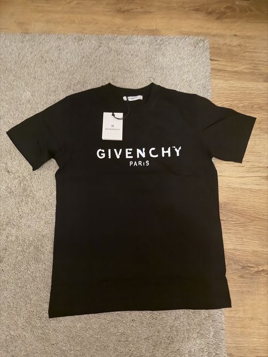 Tricou Givenchy nou