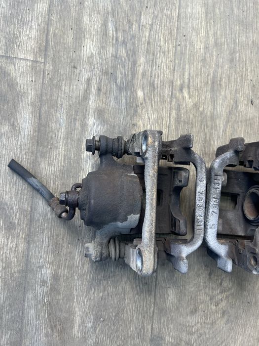 Суппорт тормозной infiniti fx35