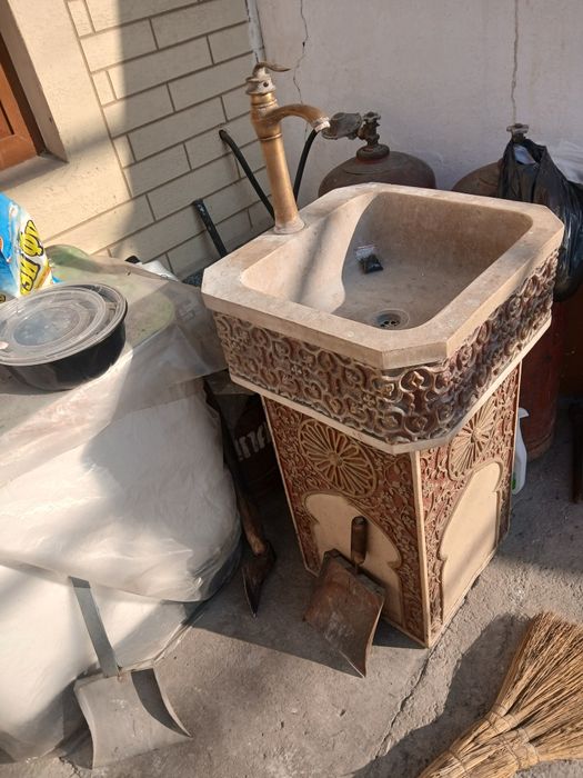 Умывалник тайёр сместители гофра билан