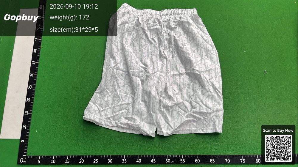 Pantaloni dior.