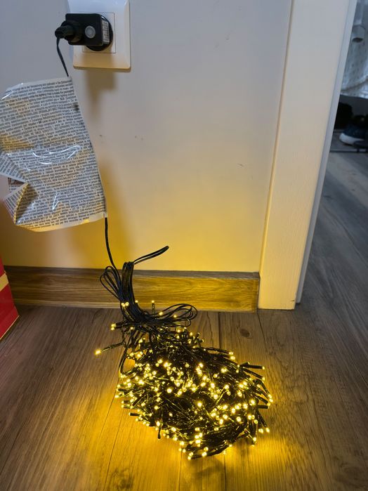 Светлинна верига с 500 LED