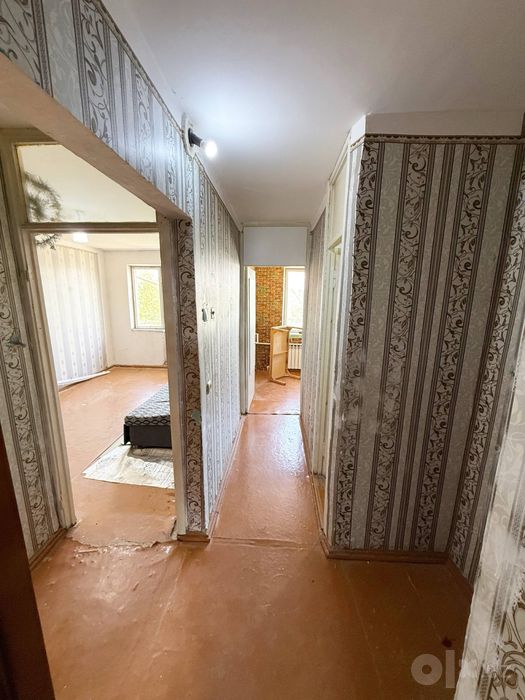 Прадаётся 1х 3микрарайоне вдоль дороги