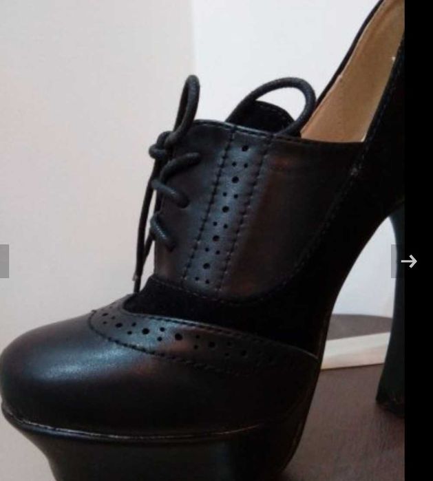 Елегантни кожени обувки