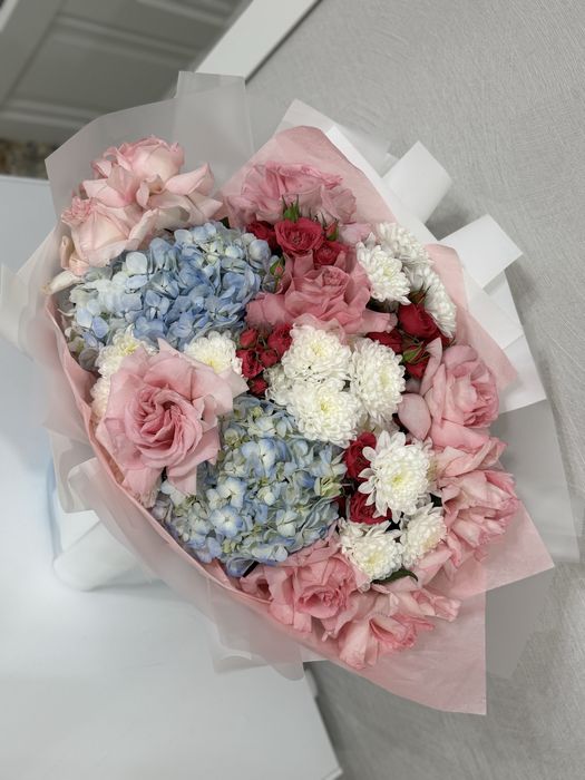 продам пышный огромный букет