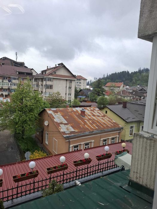 Închiriez  Apartament  2 camere in Centru Gura Humorului