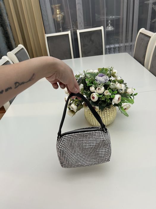 Сумка вечерняя в стразах