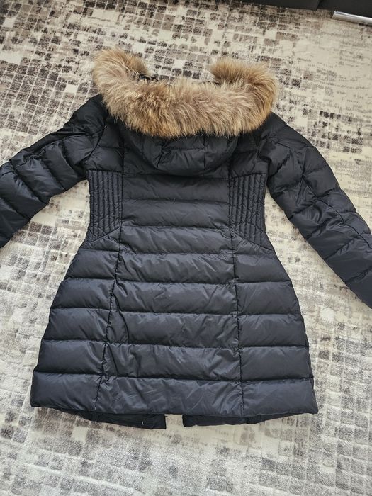 Дамско елегантно яке с естествен пух