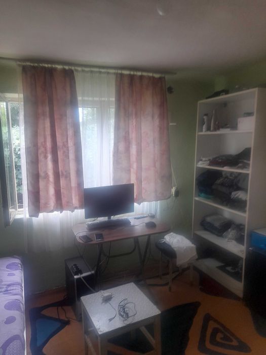 Proprietar - vând casă cu teren și anexe