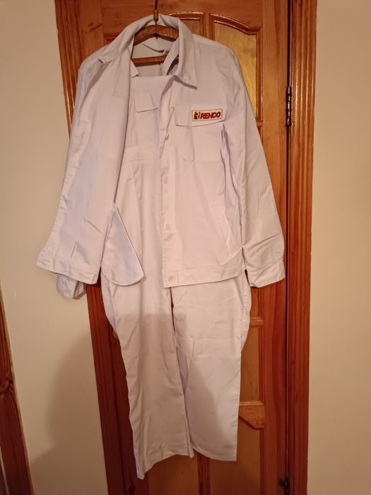 Продам спец.одежду.