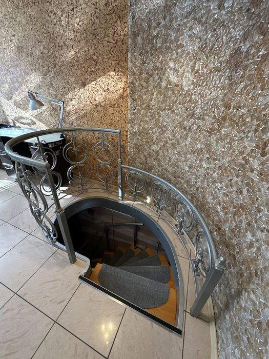 Продается салон красоты «Tiora»