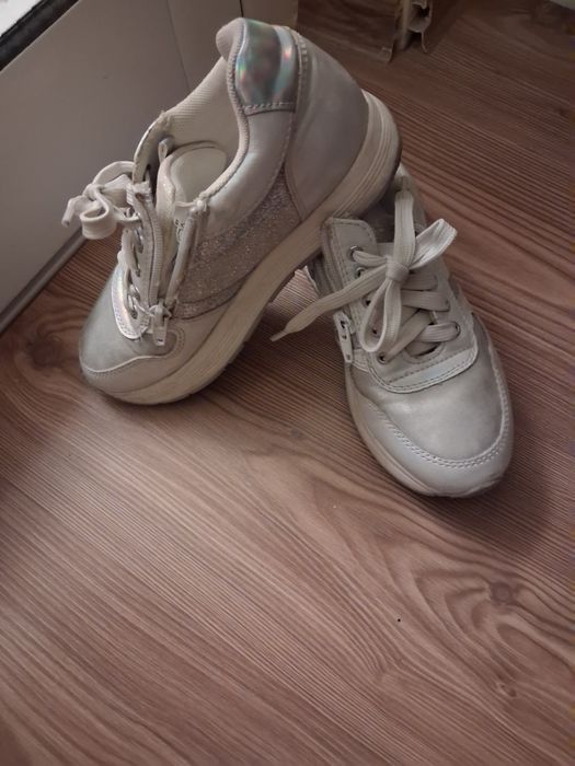 Incaltaminte fete marimi 32_34