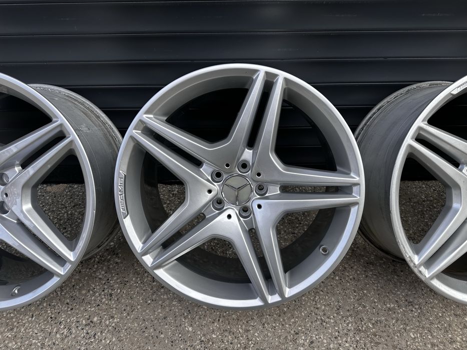 Оригинални Джанти Мерцедес Mercedes AMG 20 " 9.5j с датчици за наляган