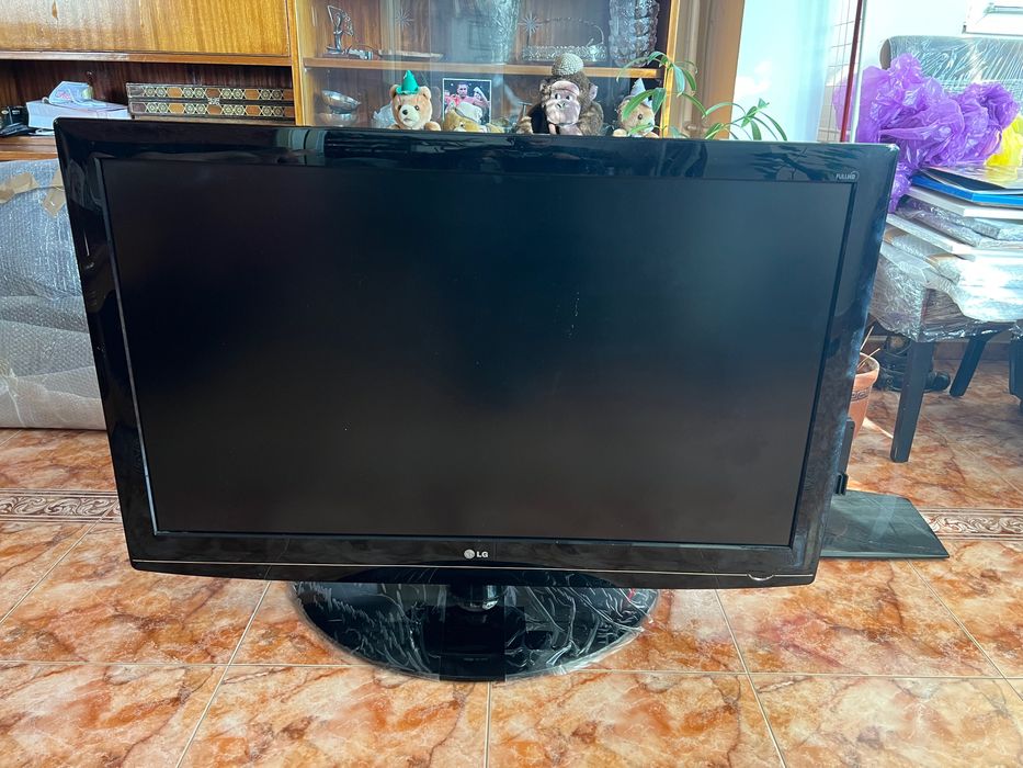 Телевизор LG 47”