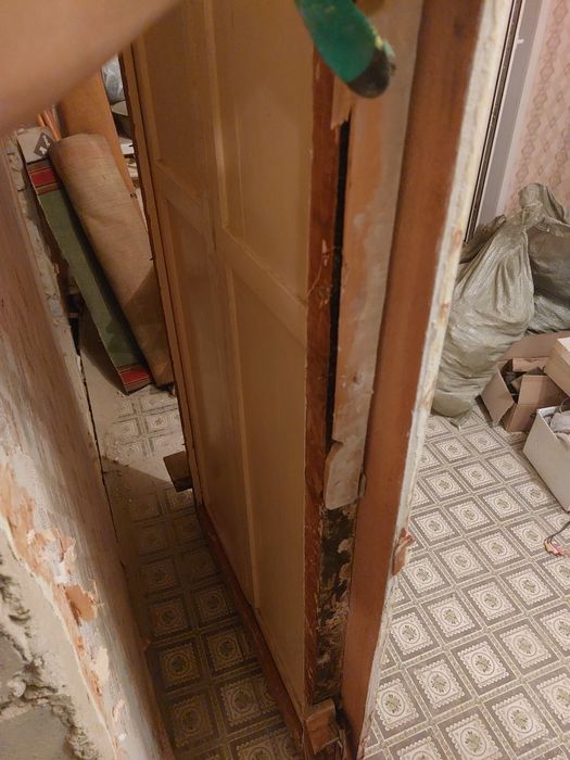 Продам деревянные двери