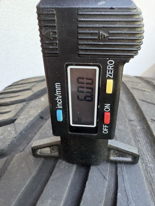 Летни гуми 235/55/18 Uniroyal