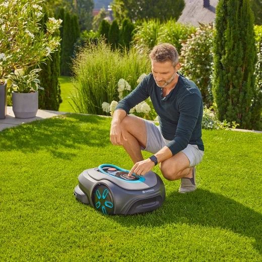 GARDENA smart SILENO pro 600, това е роботизирана косачка за трева за площи до около 600 м².
