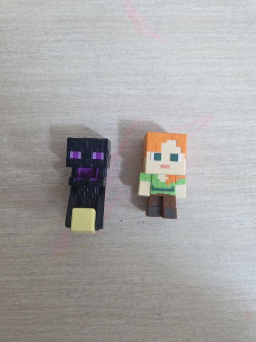 Фигурка Minecraft kinder Joy