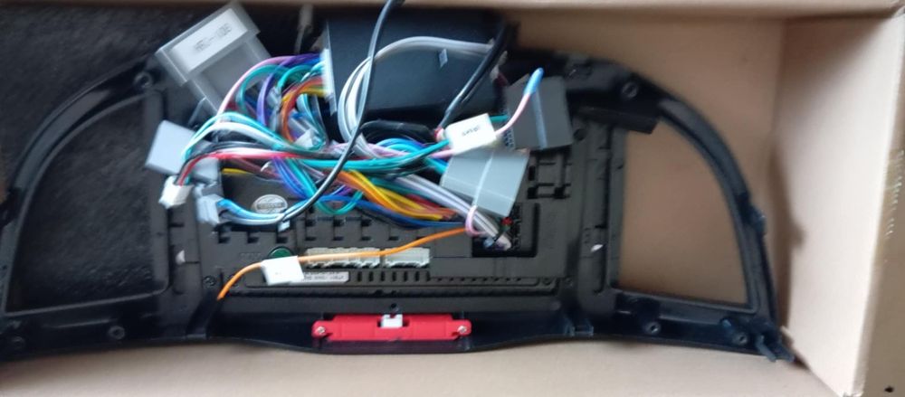 Мултимедия за хонда црв 4 генерация.