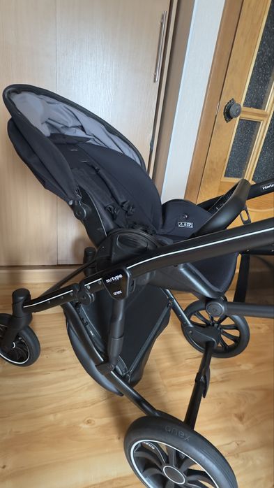 Продам коляску anex m/type