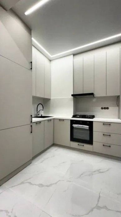 ЖК. Солярис.  2комнатная Евро с обстановкой 56м2