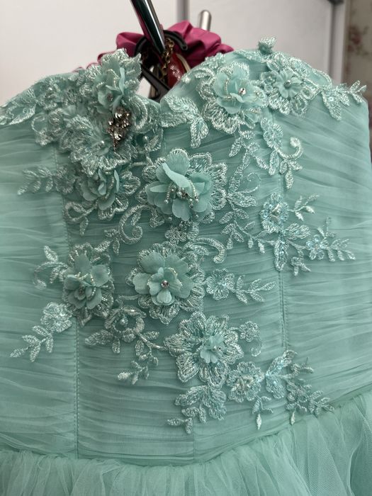 Бална рокля