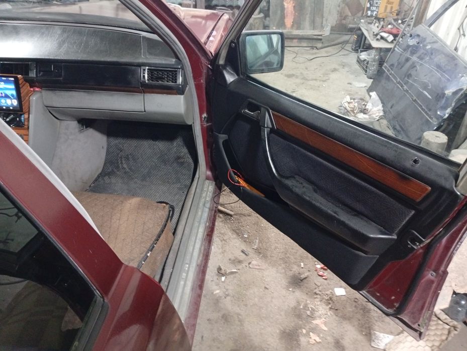 Продам Мерседес 124