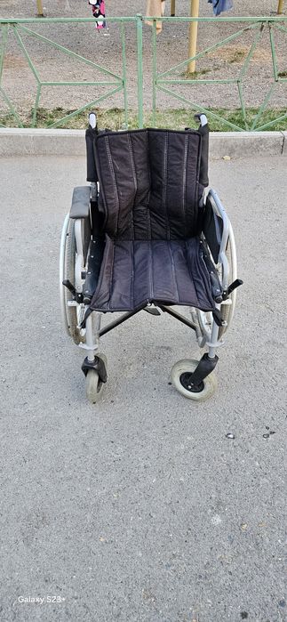 Инвалидная коляска