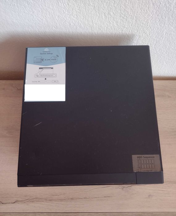 Qnap NAS TVS-672XT i3 8G