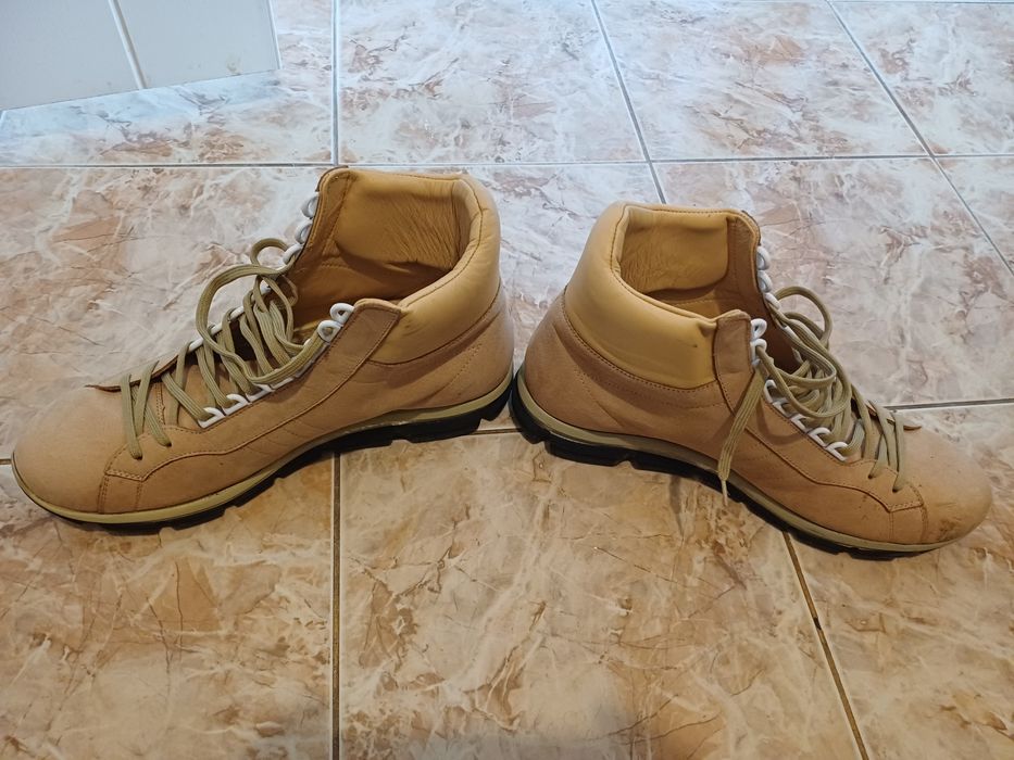 Кожени спортни обувки