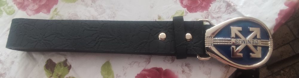 Продам женские ремни и кошелеки